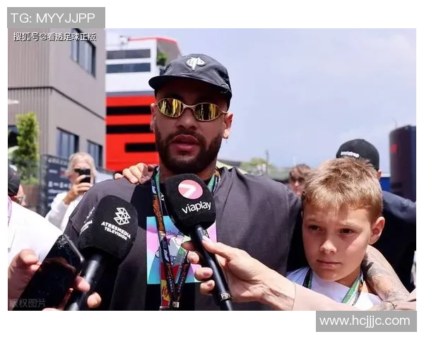 足球巨星专属保镖揭秘：守护球场外的安全与私人生活